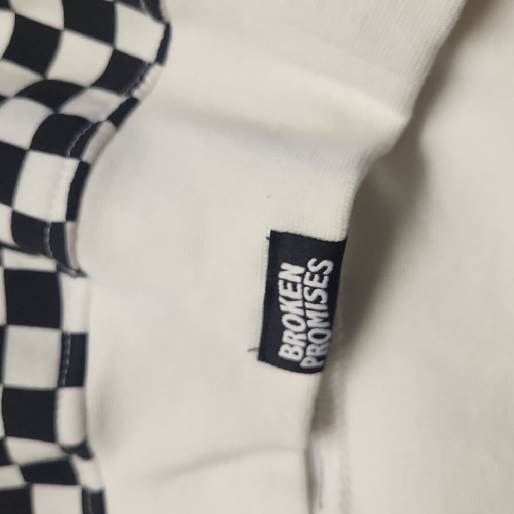 Broken Promises Sweat Shirt - Picture 6 of 6